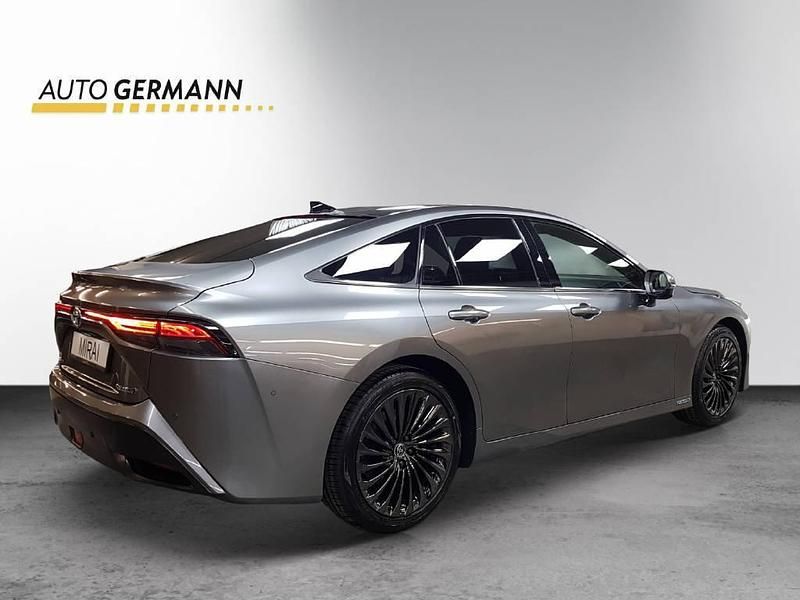 Gebraucht Toyota Mirai Platinum 182 PS (133 kW) 2025 Grau Limousine
