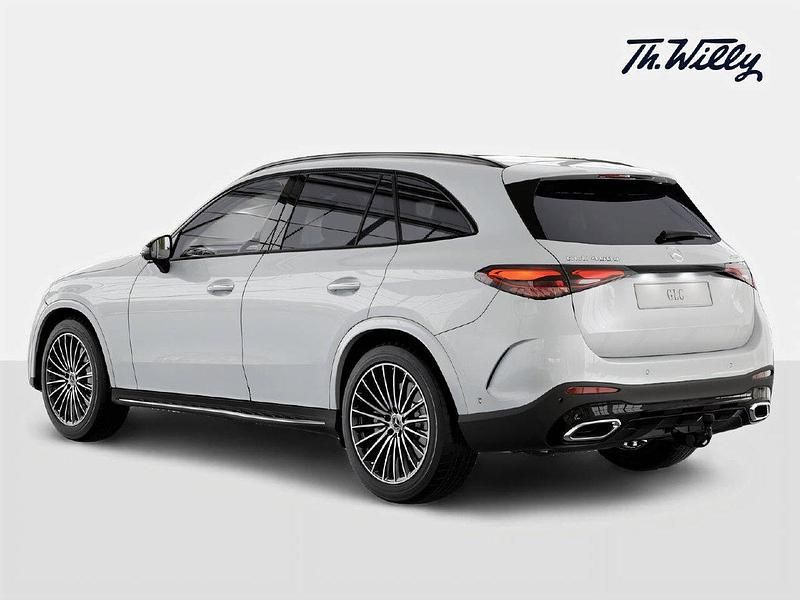 Neu Mercedes GLC450 AMG line 390 PS (286 kW) 2025 Weiss SUV