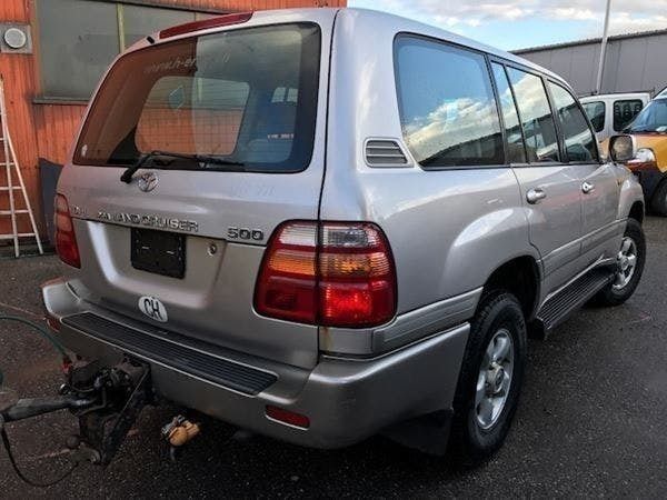 Toyota land cruiser 500