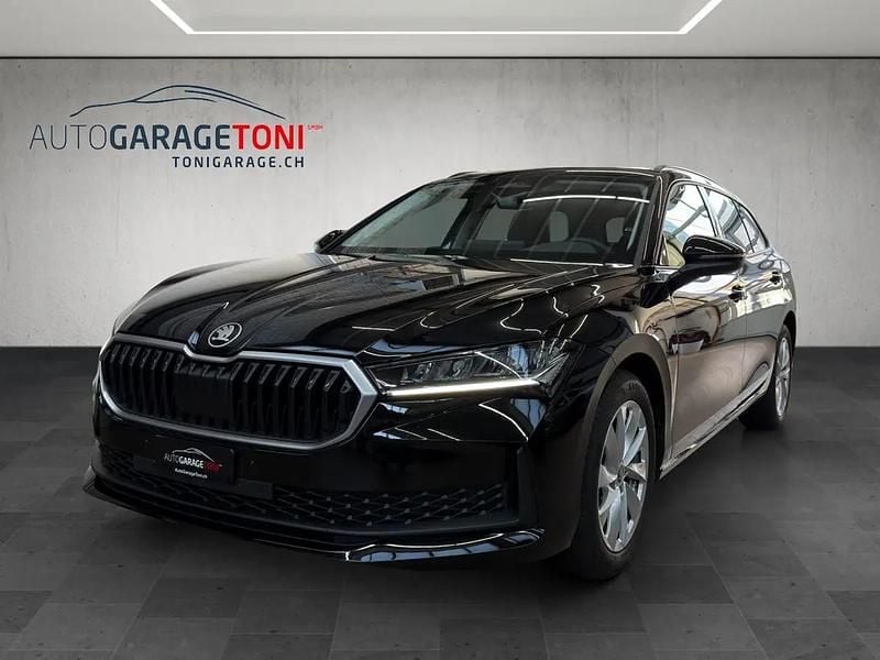 Gebraucht Skoda Superb Selection 150 PS (110 kW) 2026 Schwarz Kombi