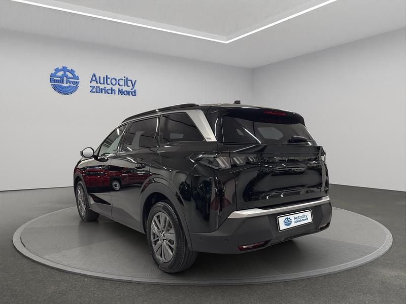 Neu Peugeot 5008 Allure Premium 145 PS (106 kW) 2025 Schwarz SUV