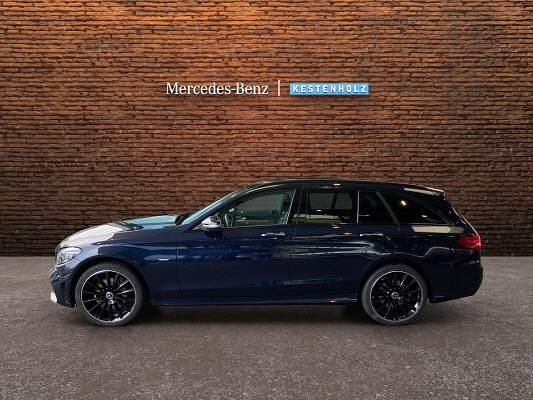 Gebraucht Mercedes C200 AMG line 184 PS (135 kW) 2021 Blau Kombi