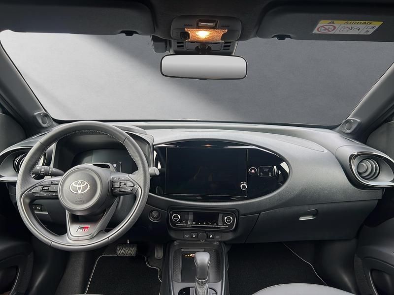 Neu Toyota Aygo X Sport 116 PS (85 kW) 2025 Schwarz SUV