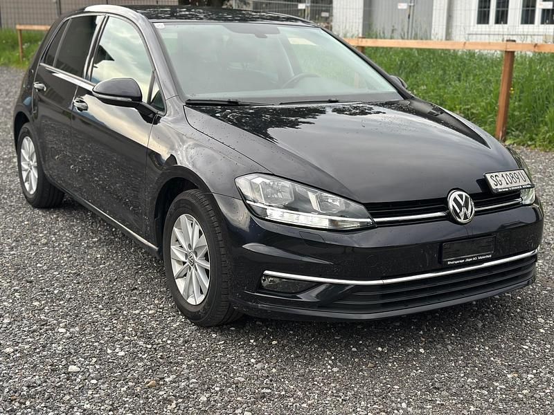 Gebraucht VW Golf VII Comfortline 115 PS (84 kW) 2019