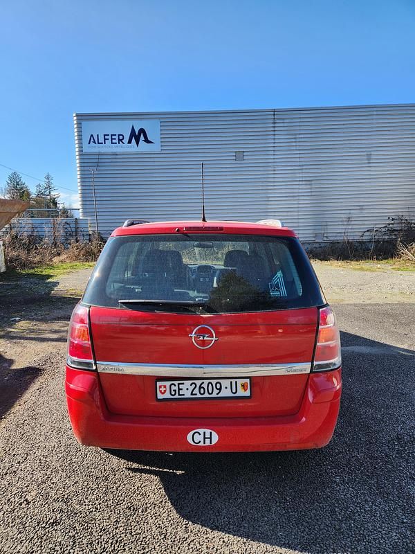 Gebraucht Opel Zafira Enjoy 150 PS (110 kW) 2005 Van / Kleinbus