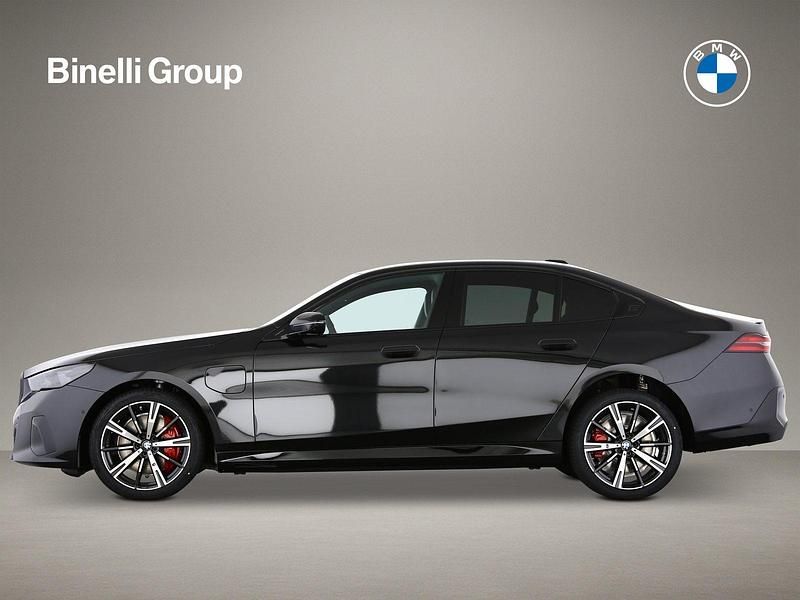 Neu BMW 550e Comfort Edition 489 PS (359 kW) 2026 Schwarz Limousine