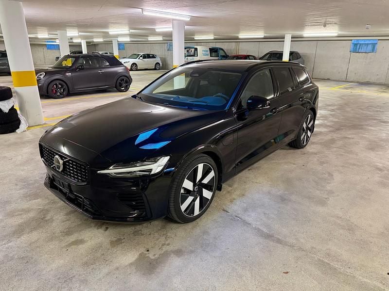 Gebraucht 2024 Volvo V60 Ultimate Kombi | CHF 44’900 (Teuer) - Bild 1/4