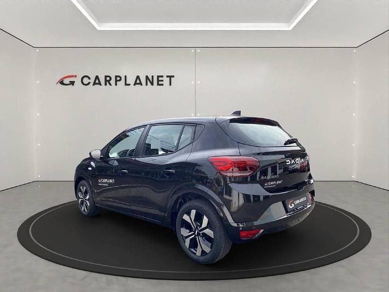 Neu Dacia Sandero Journey 91 PS (66 kW) 2025 Schwarz Kleinwagen