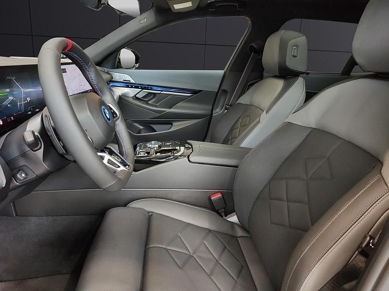 Neu BMW i5 Comfort Edition 442 kW (601 PS) 2026 Kombi