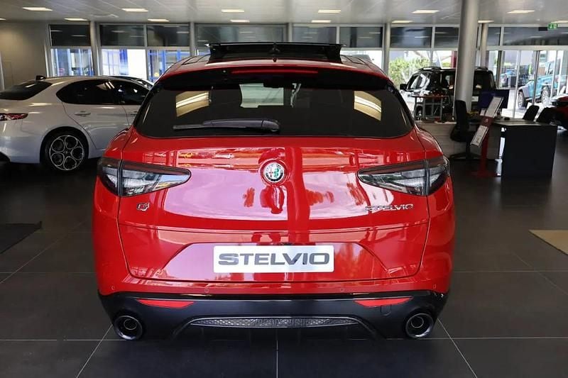 Neu Alfa Romeo Stelvio Veloce 280 PS (205 kW) 2025 Rot SUV