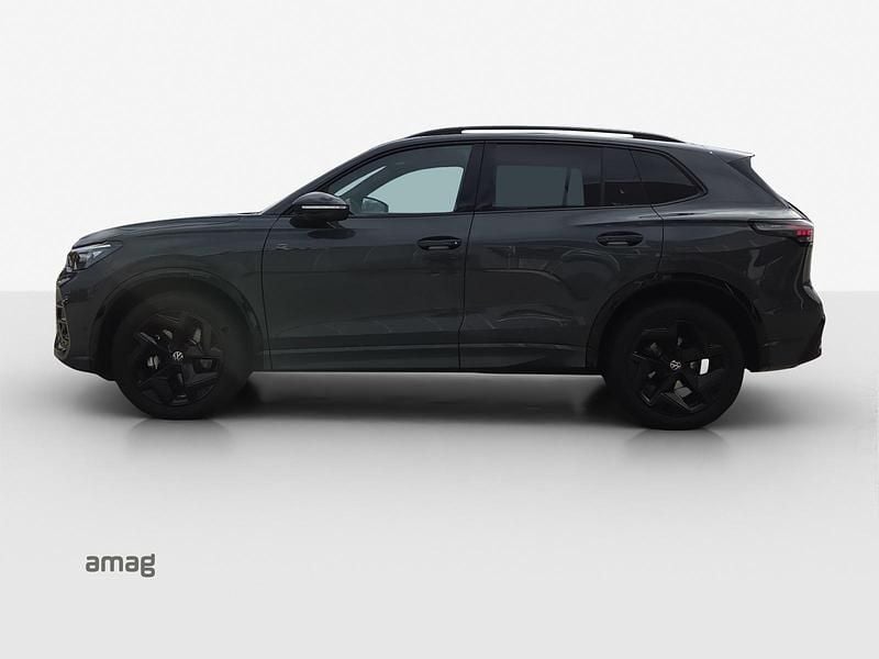Gebraucht VW Tiguan R-line 193 PS (141 kW) 2024 Delfingrau metallic SUV