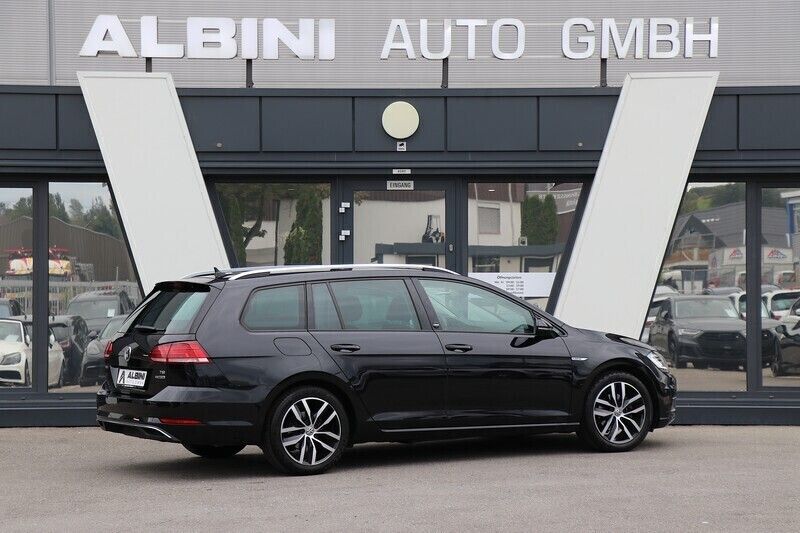 Gebraucht VW Golf VII Comfortline 130 PS (95 kW) 2018 Kombi