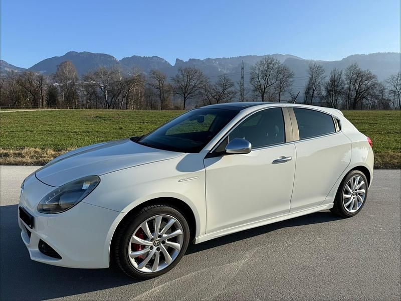 Gebraucht Alfa Romeo Giulietta Distinctive 170 PS (125 kW) 2011 Kleinwagen