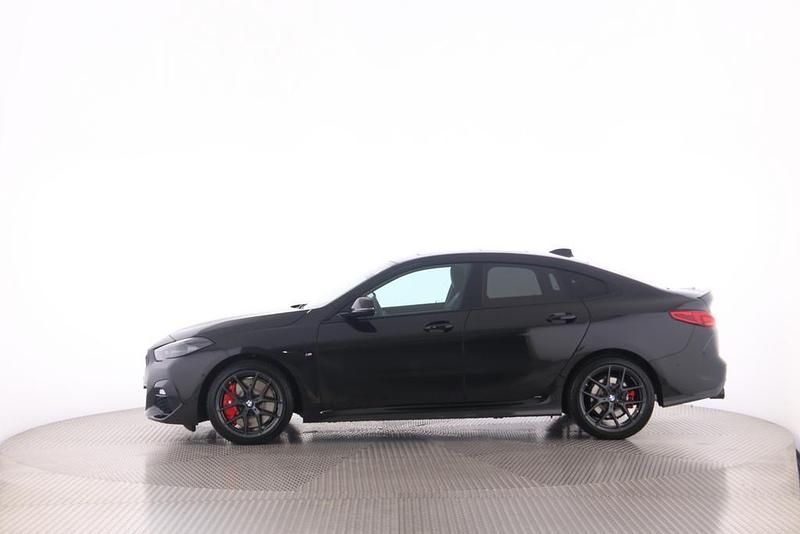 Gebraucht BMW 218 Performance 136 PS (100 kW) 2025 Schwarz Coupé