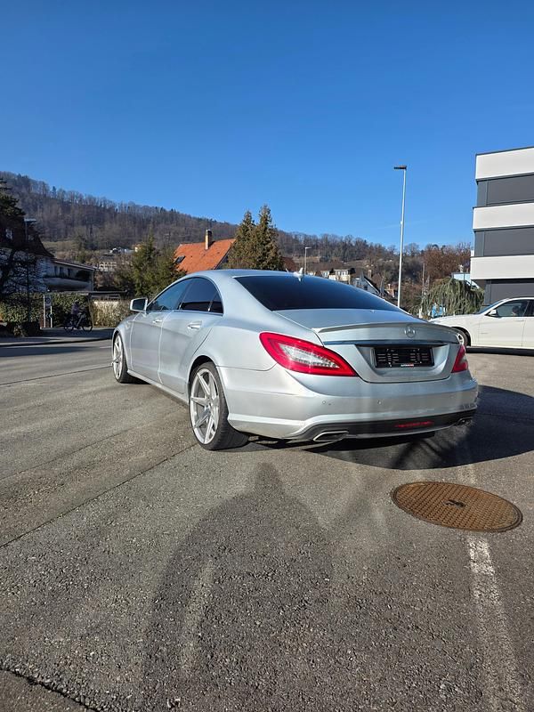 Gebraucht Mercedes CLS250 204 PS (150 kW) 2011