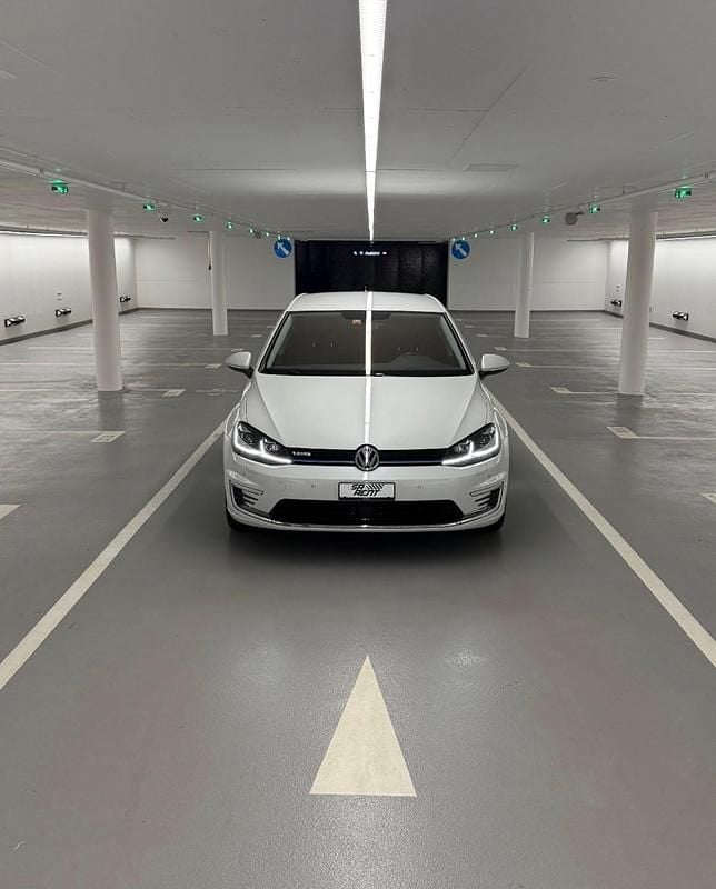 Gebraucht 2019 VW e-Golf Kleinwagen | CHF 13’900 (Fairer Preis) - Bild 1/4