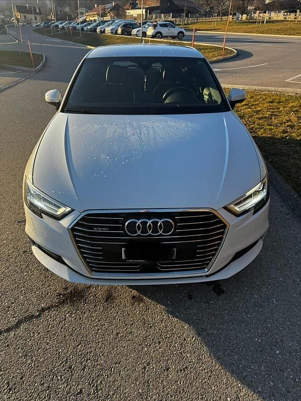 Gebraucht Audi A3 Sportback e-tron Sport 204 PS (150 kW) 2018 Kleinwagen