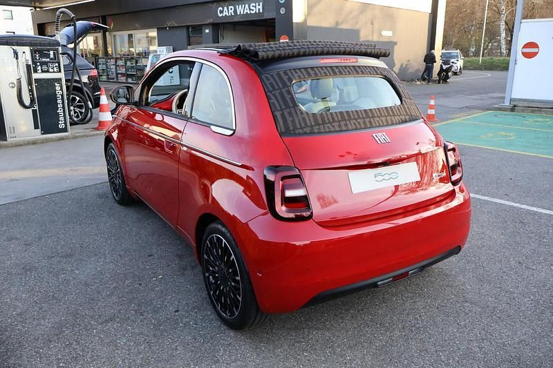 Neu Fiat 500e La Prima 86 kW (118 PS) 2026 Cabrio