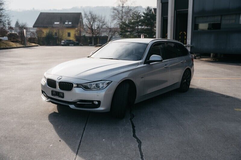 Gebraucht BMW 328 Sport Line 245 PS (180 kW) 2014 Kombi