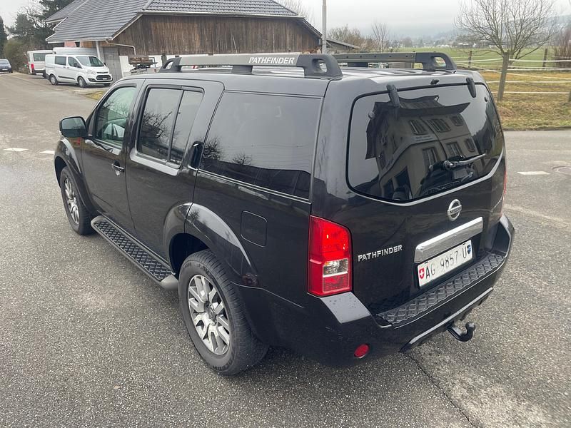Gebraucht Nissan Pathfinder 190 PS (139 kW) 2010 SUV