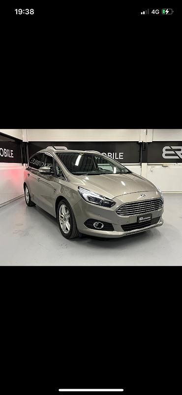 Gebraucht Ford S-MAX Titanium 180 PS (132 kW) 2015 Van / Kleinbus