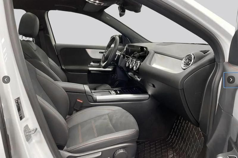 Gebraucht Mercedes GLA250 217 PS (159 kW) 2024 SUV