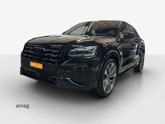 Mythosschwarz metallic Gebraucht 2024 Audi Q2 Attraction SUV | CHF 39’990 (Fairer Preis) - Bild 1/4