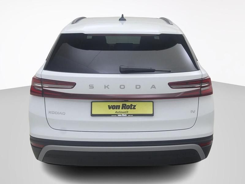 Neu Skoda Kodiaq Loft 204 PS (150 kW) 2025 Weiss SUV