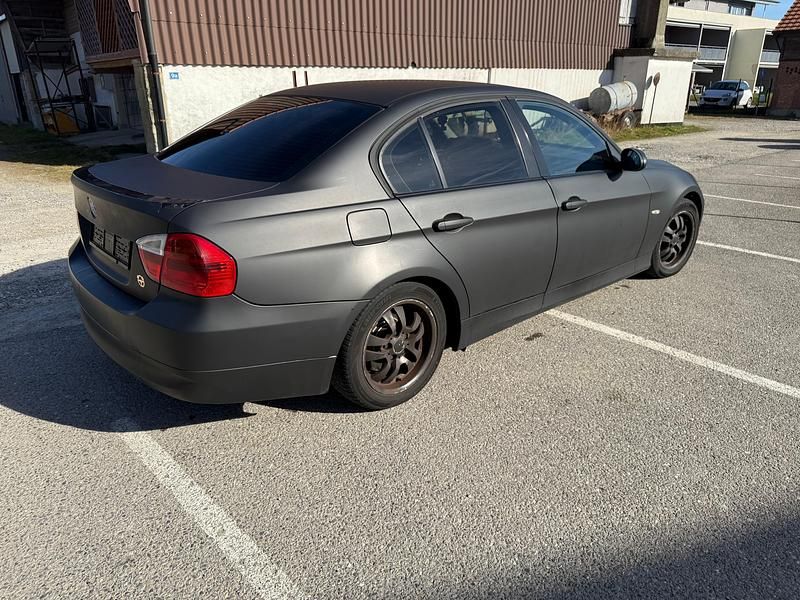 Gebraucht BMW 320 163 PS (119 kW) 2005