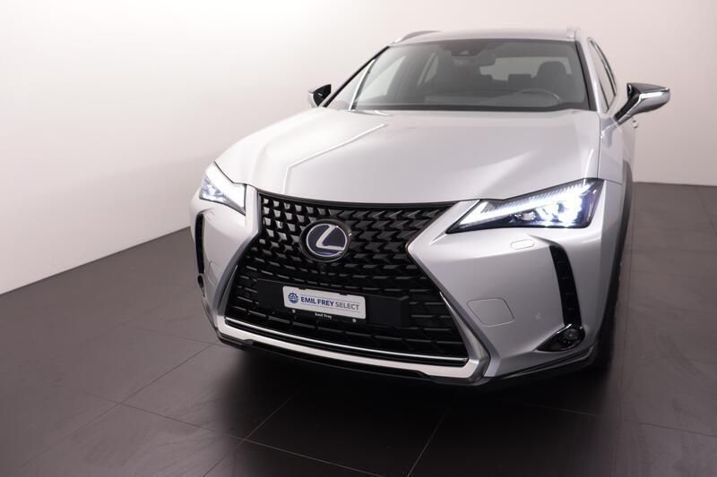 Gebraucht Lexus UX 300e 150 kW (204 PS) 2021 Silber SUV