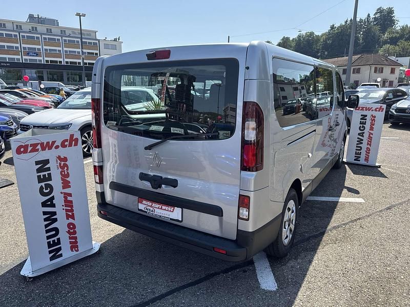 Neu Renault Trafic Evolution 150 PS (110 kW) 2025 Van / Kleinbus