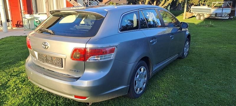 Gebraucht Toyota Avensis Terra 147 PS (108 kW) 2009 Kombi