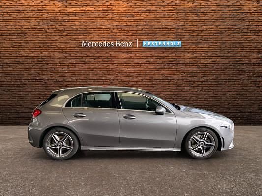 Gebraucht Mercedes A250 AMG line 224 PS (164 kW) 2021 Grau Limousine