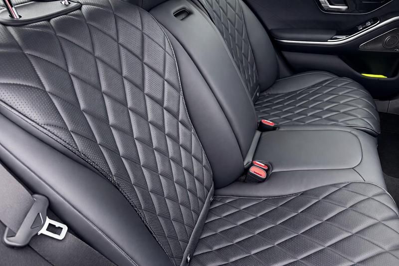 Gebraucht Mercedes S350 AMG line 286 PS (210 kW) 2022