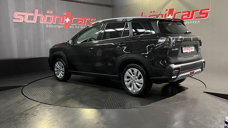 Neu Suzuki SX4 S-Cross 110 PS (80 kW) 2025 SUV