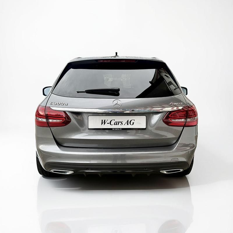 Gebraucht Mercedes C300 AMG line 245 PS (180 kW) 2019