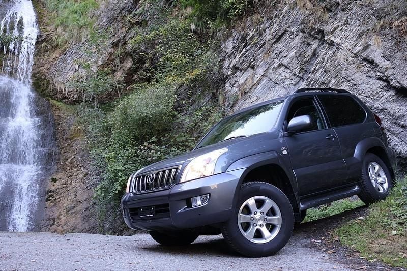 Gebraucht 2007 Toyota Land Cruiser SUV | CHF 35’900 (Superpreis) - Bild 1/4