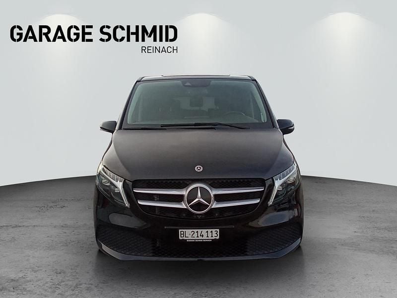 Gebraucht Mercedes V250 Avantgarde 190 PS (139 kW) 2023 Schwarz Van / Kleinbus