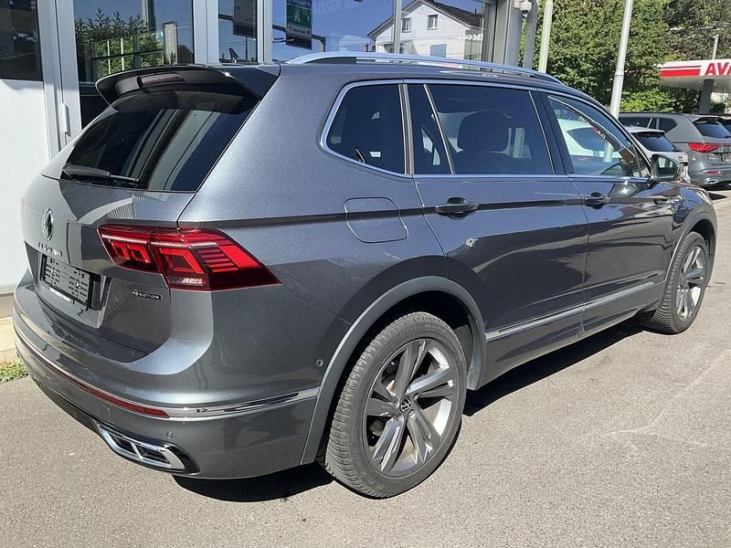Gebraucht VW Tiguan Allspace Style 190 PS (139 kW) 2024 Grau SUV
