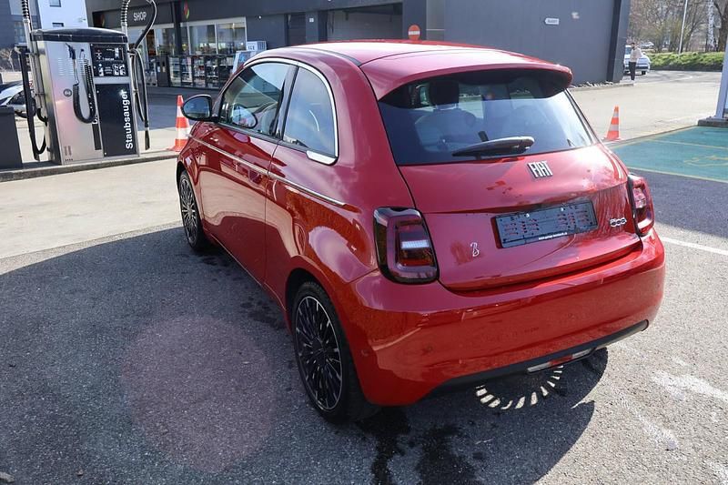 Gebraucht Fiat 500e La Prima 86 kW (118 PS) 2025 Limousine