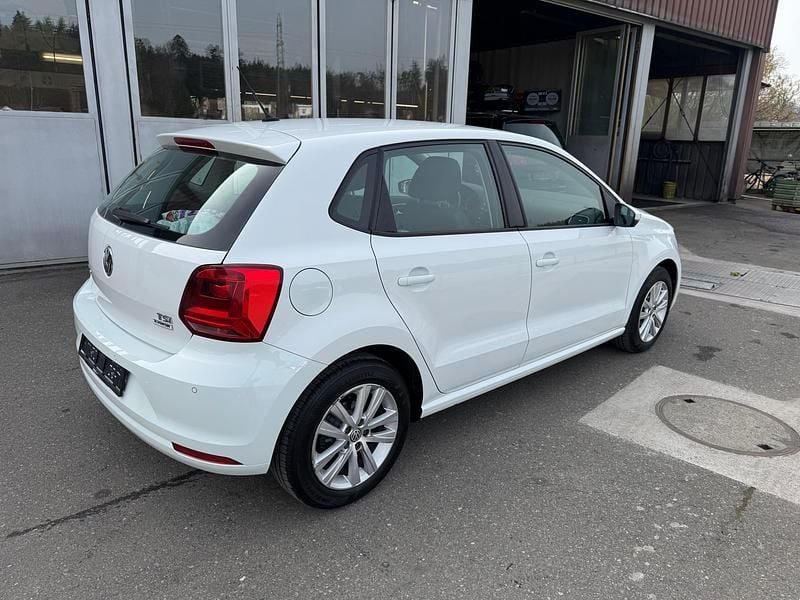 Gebraucht VW Polo LOUNGE 90 PS (66 kW) 2015