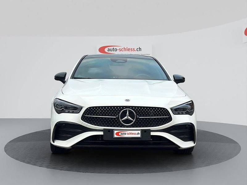 Gebraucht Mercedes CLA200 AMG line 163 PS (119 kW) 2025 Limousine