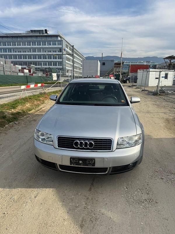 Gebraucht 2004 Audi A4 | CHF 1’700 (Fairer Preis) - Bild 1/4