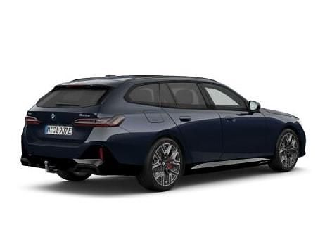 Neu BMW 550e Comfort Edition 489 PS (359 kW) 2025 Schwarz Kombi