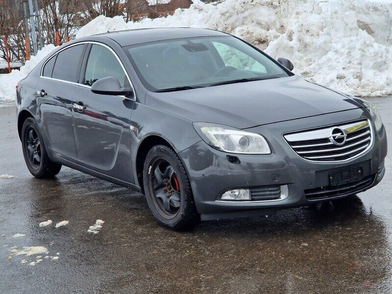 Gebraucht Opel Insignia Sport 160 PS (117 kW) 2011