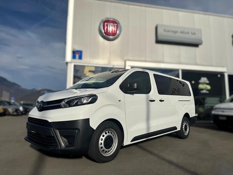 Gebraucht Toyota Proace 145 PS (106 kW) 2021 Van / Kleinbus