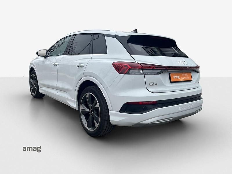 Gebraucht Audi Q4 e-tron Basis 219 kW (299 PS) 2022 Gletscherweiss metallic SUV