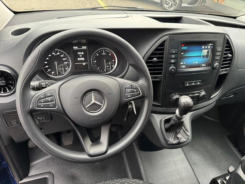Gebraucht Mercedes Vito 163 PS (119 kW) 2022 Van