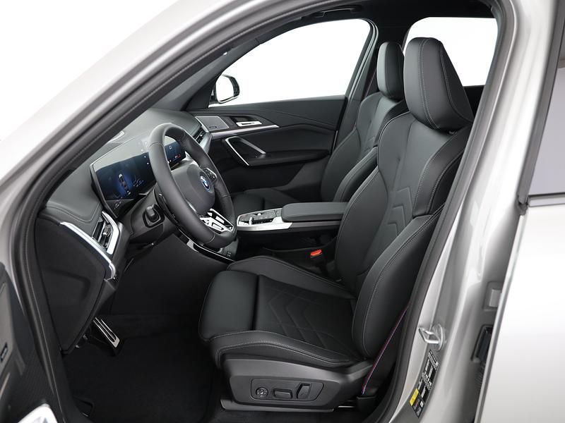 Neu BMW X1 Comfort Edition 277 PS (203 kW) 2025 Silber SUV