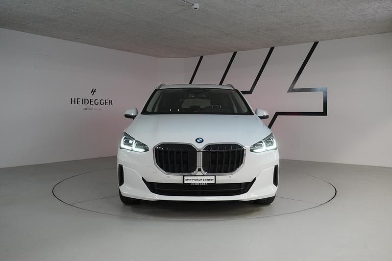 Gebraucht BMW 223 Active Tourer 197 PS (144 kW) 2023 Van / Kleinbus